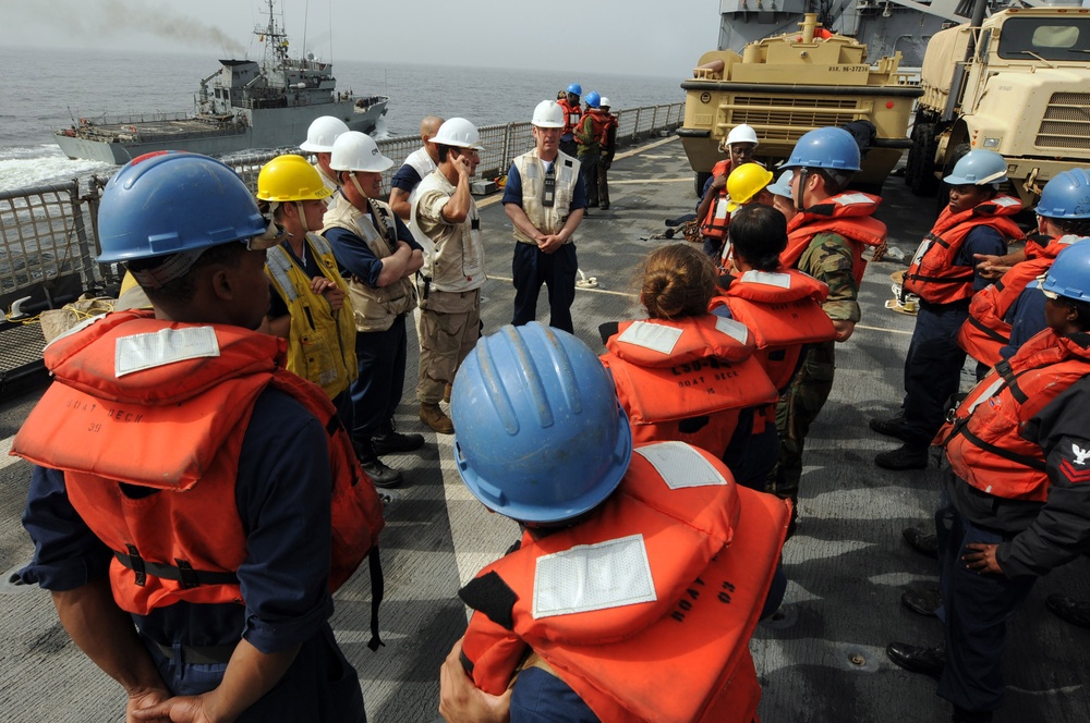 USS Gunston Hall improves maritime security in West Africa