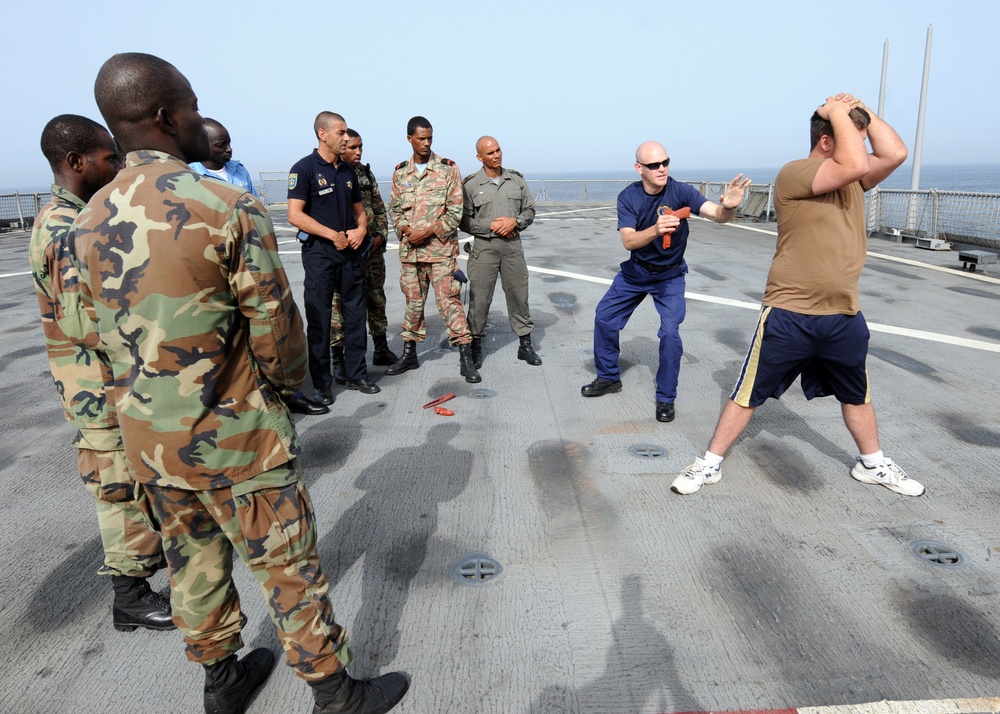 U.S. sailors teach African sailors