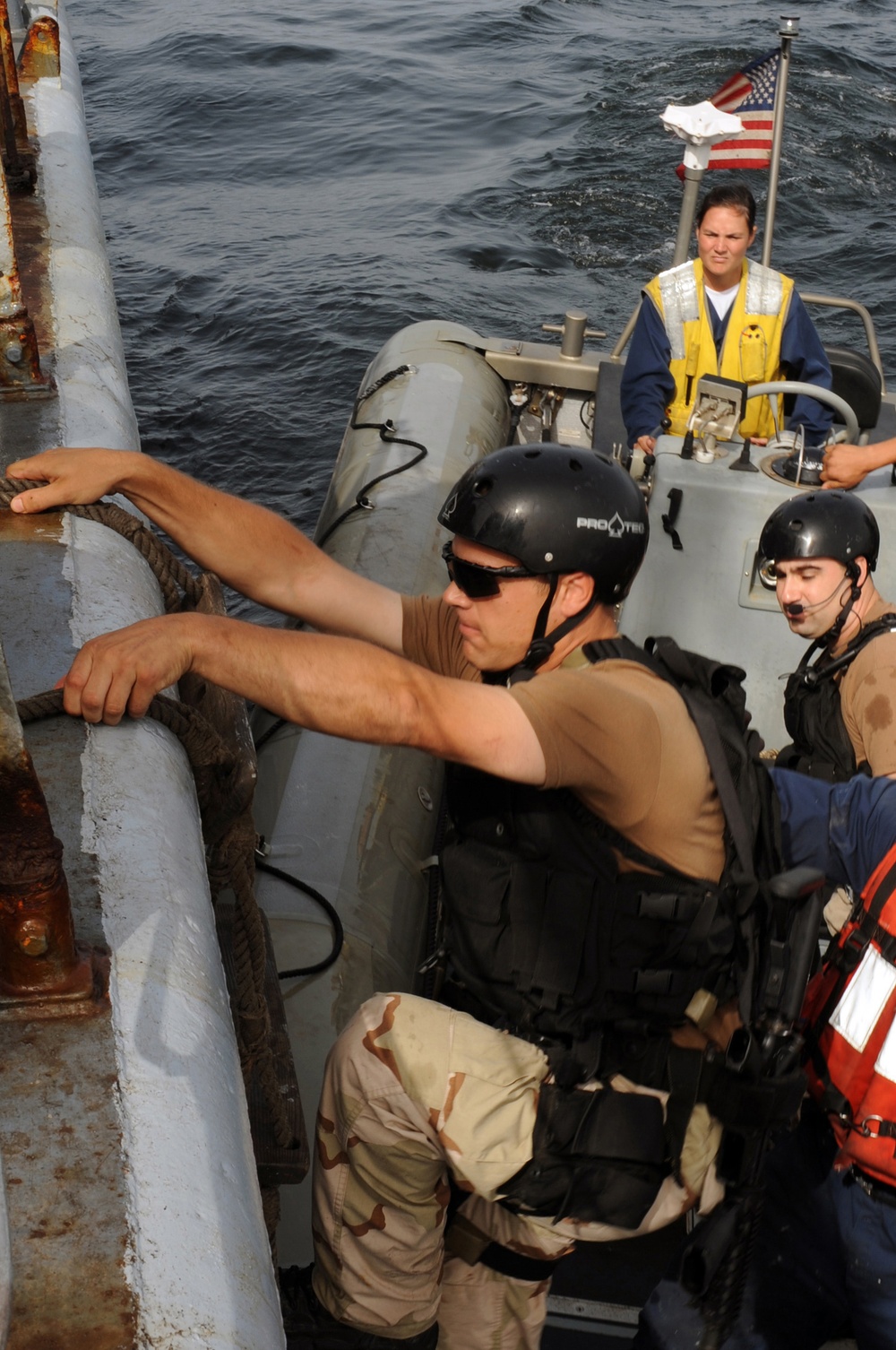 Sailors practice ship search and seizure techniques