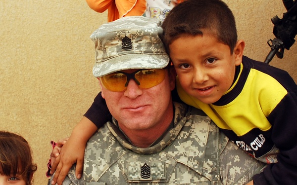 Tennessee Guardsmen visit village school in Jedellah Sofla