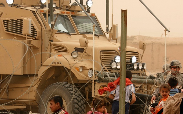Tennessee Guardsmen visit village school in Jedellah Sofla