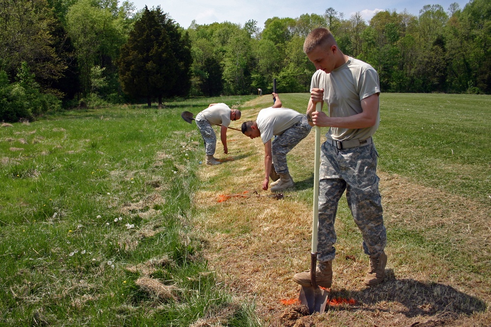 Patriot Academy Soldiers Plant Trees on Army Earth Day 2010