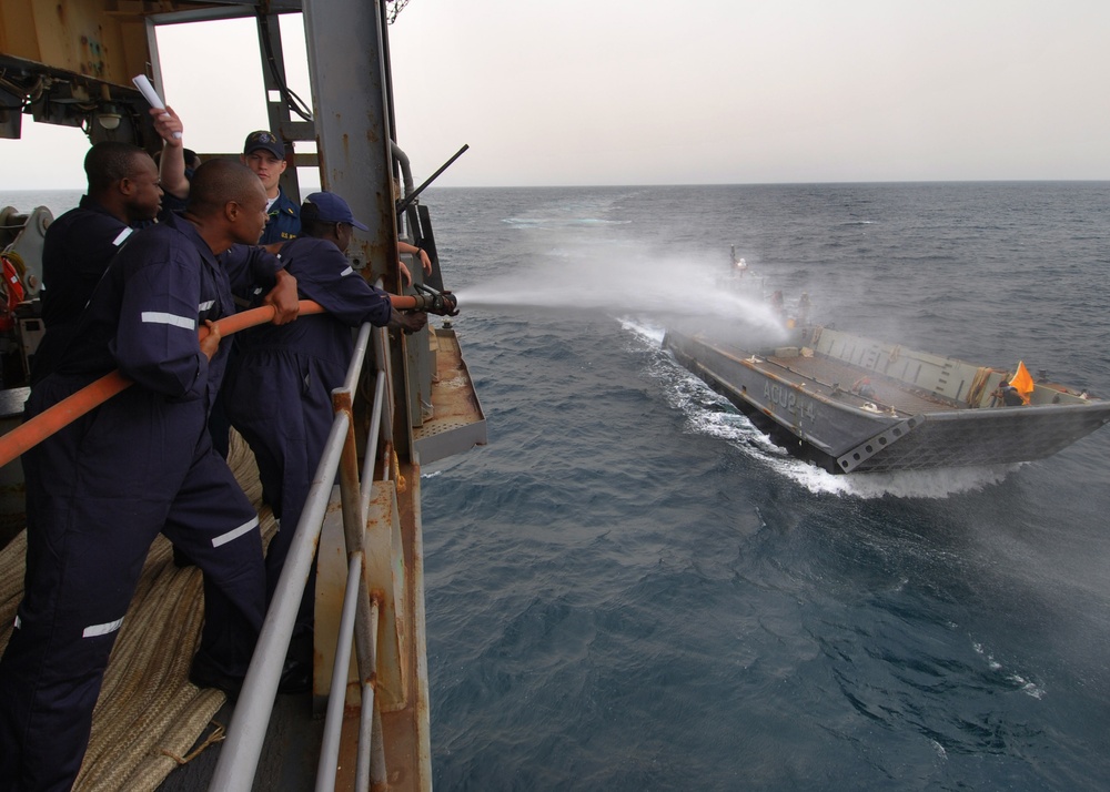 USS Gunston Hall activity