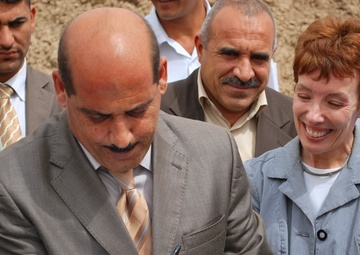 Iraqi Leaders, U.S. Forces Honor 'Earth Day', Open Landfill