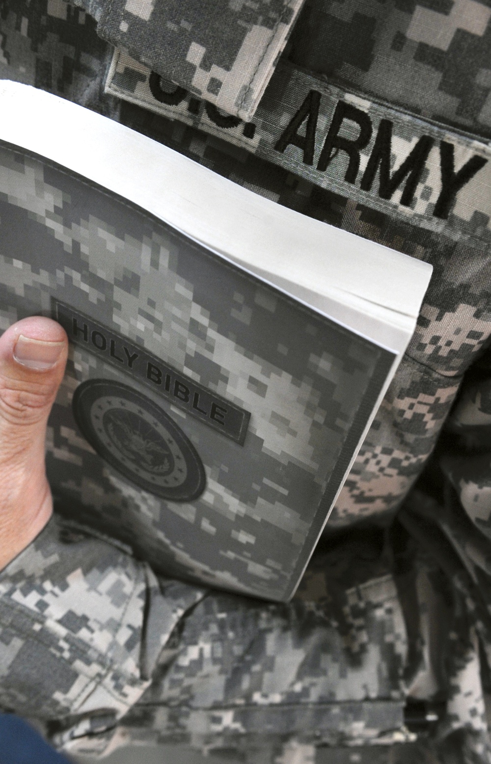 Air Force-run Chapel Transitions to Army-run Chapel