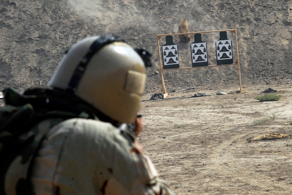 Iraqi army leads live-fire range