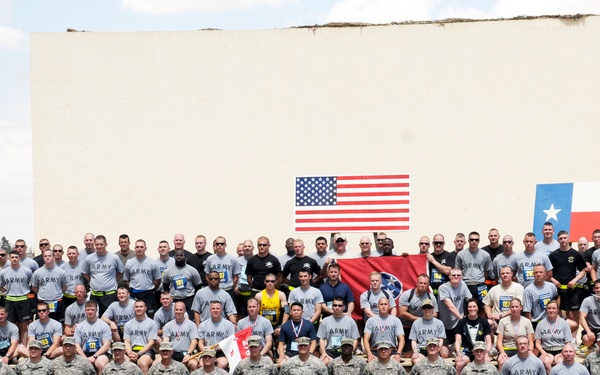 Tennesee Guardsmen run the Country Music Marathon in Iraq