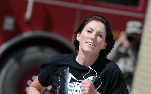 Tennesee Guardsmen run the Country Music Marathon in Iraq