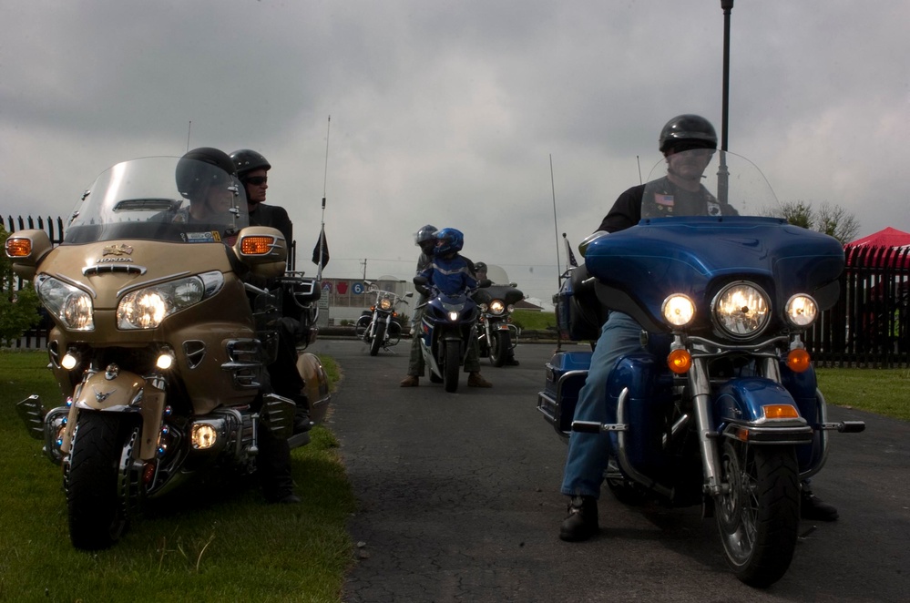 Soldiers Participate in Motorcycle Charity Ride
