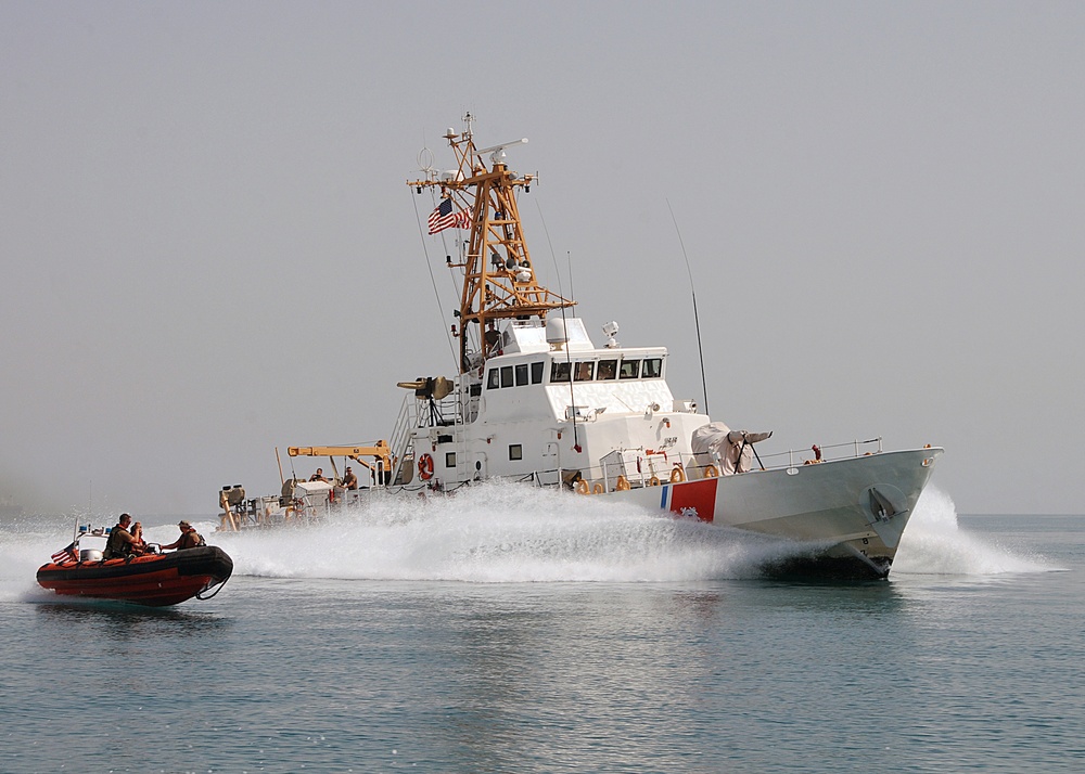 USCGC Aquidneck action