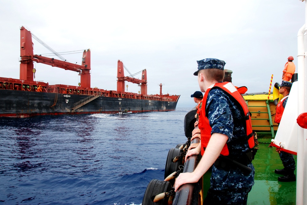 Sailors assist in medical evacuation