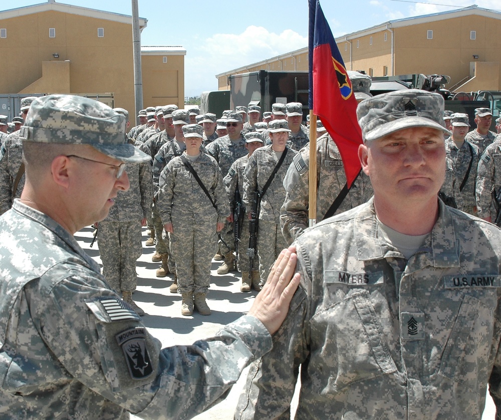 HHC Commader Patches the 1st Sgt.