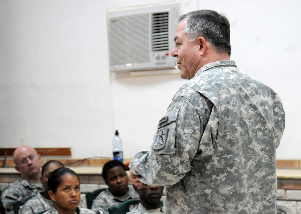 Inspector General of the Army visits Task Force Sinai Soldiers