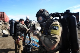 Air Guard rescue unit practices skills during exercise