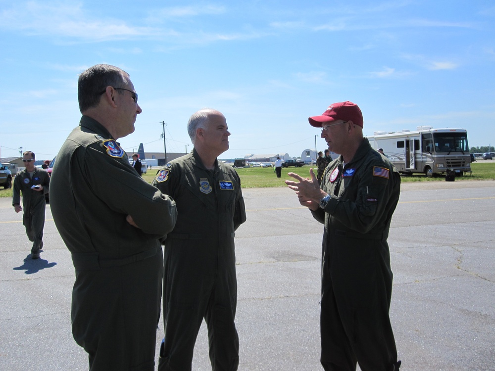 Gen. Gene Renuart the Commander of the North American Command Headquartered at Peterson Air Force Base, CO, Discusses the MAFFS Training Exercise With Col. Tony McMillan, Commander of the 145AW, North Carolina Air National Guard and Col. James Lott the Vi