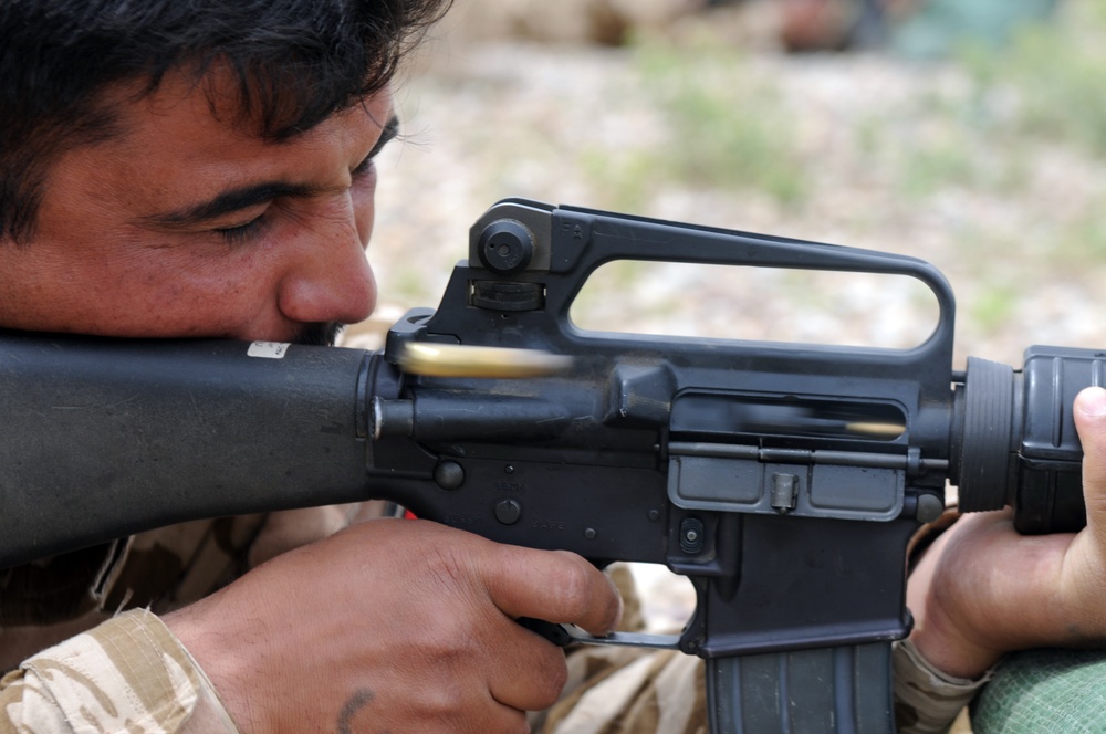 6-1 CAV Facilitates IA Best Squad Competition