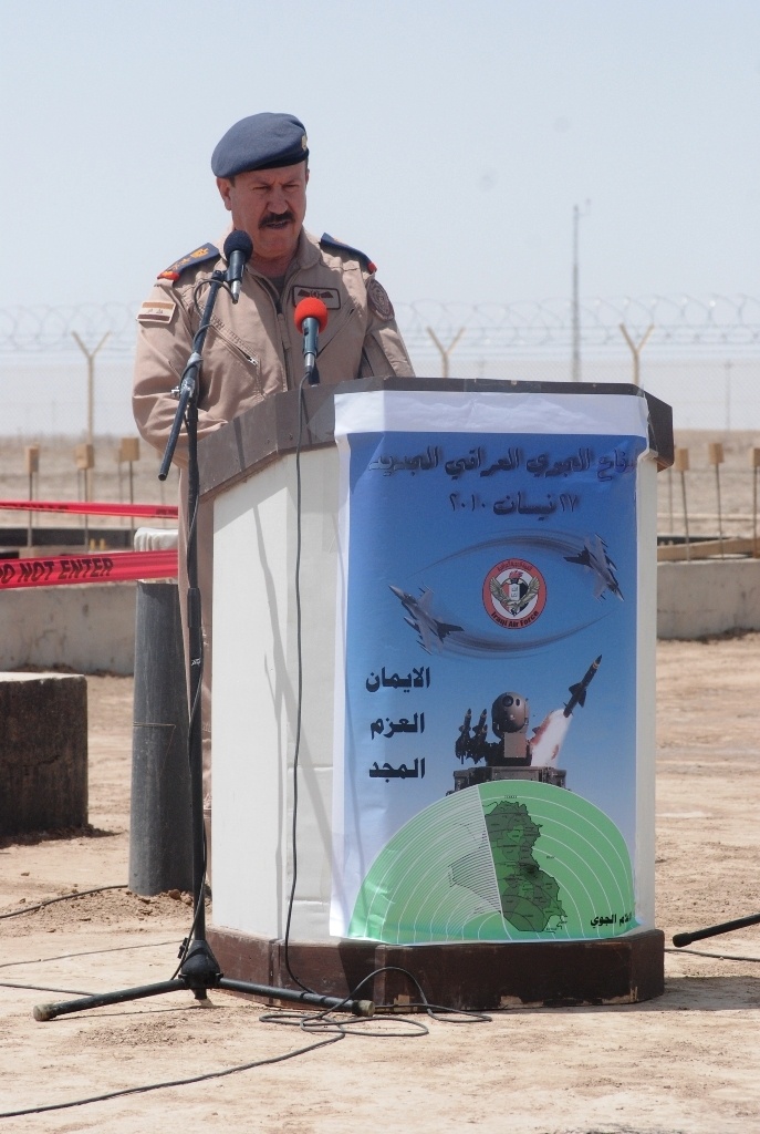 Iraqi and U.S. Generals hold radar groundbreaking
