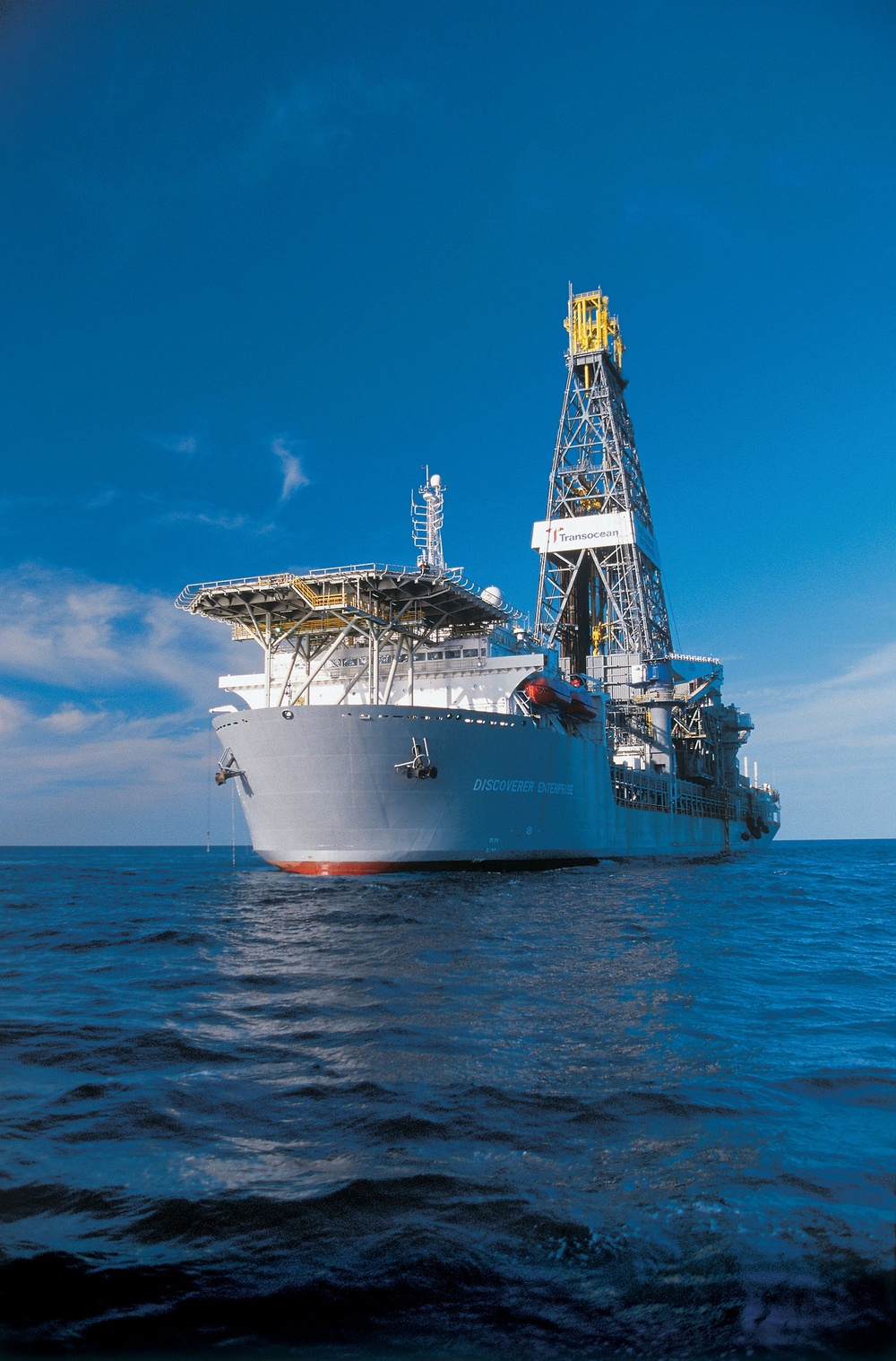 Discoverer Enterprise Conducts Recovery Operation