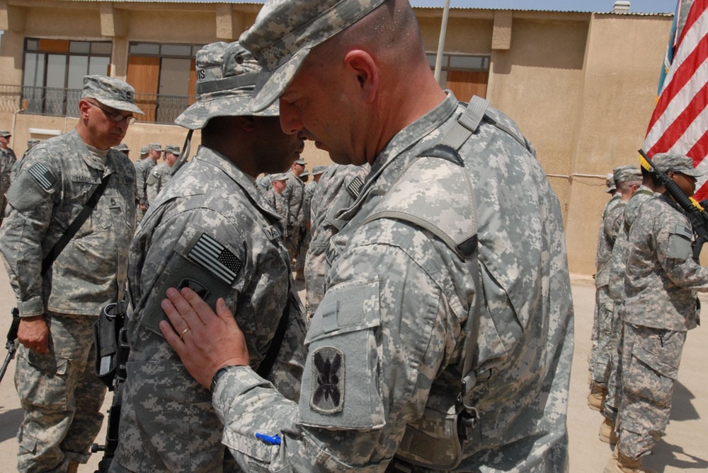 Louisiana Troops awarded combat patch for deployment