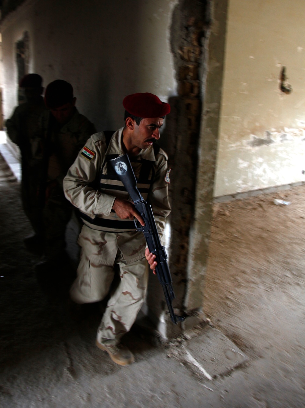 Iraqi Soldiers Conduct Combat Training