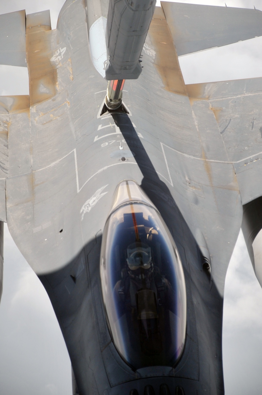 F-16 Refueling in Southwest Asia