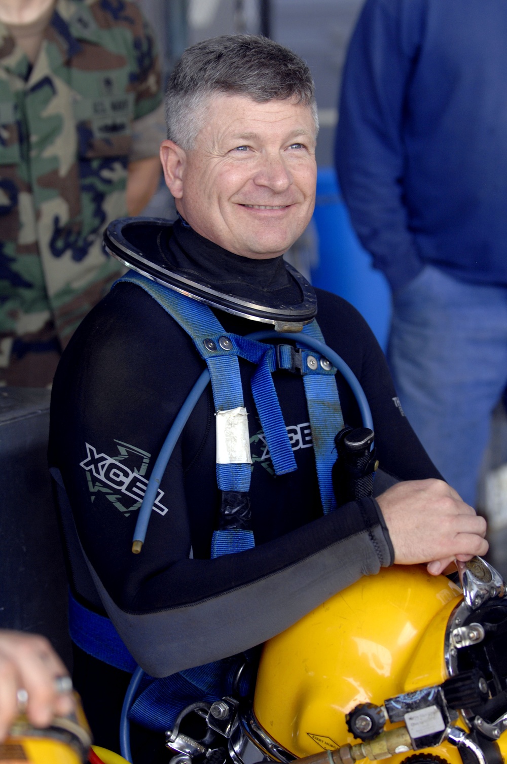 MCPON Rick West prepares to dive under USS Midway Museum