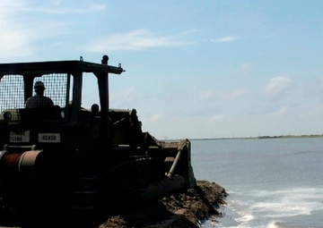 Louisiana Guard Engineers fill in breach