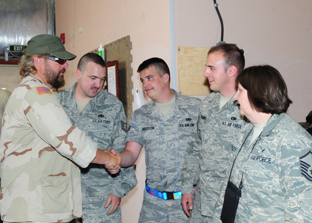 DVIDS - Images - USO brings Toby Keith to Manas [Image 4 of 9]