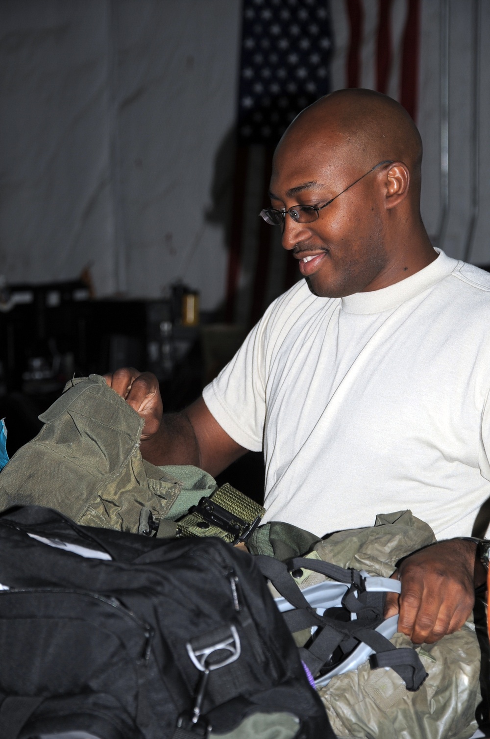 Tennessee Guard NCO, Little Rock Native, Manages Mobility Material Management in Southwest Asia