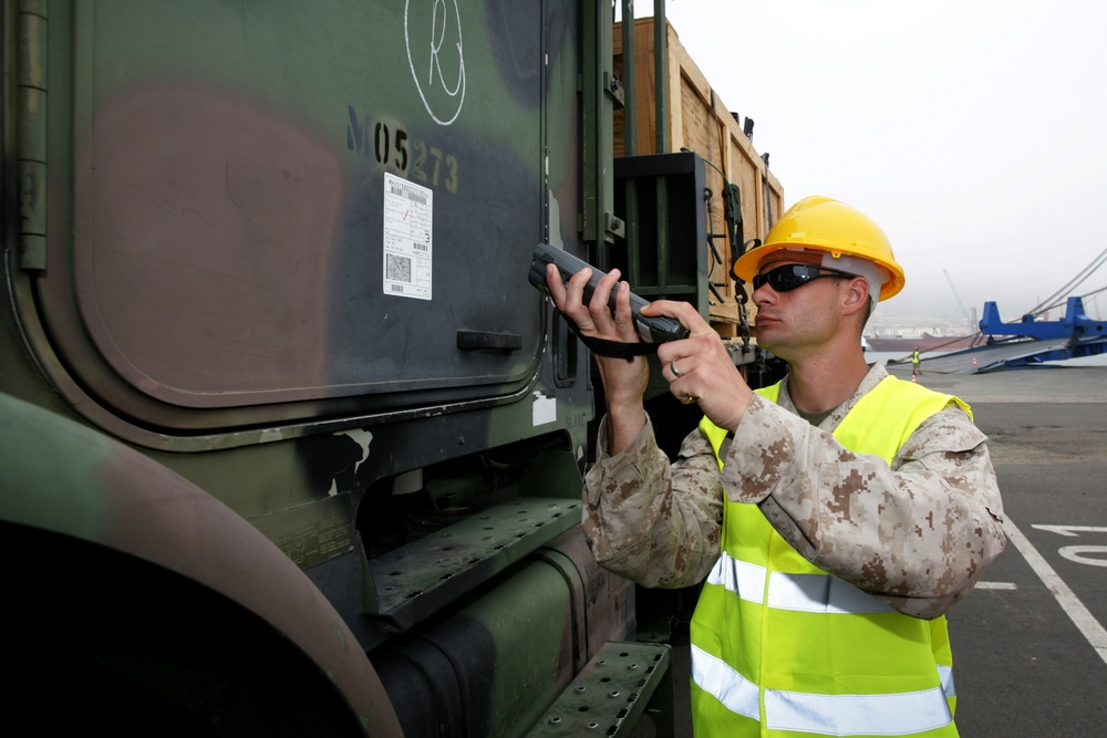 Equipment Offload Kicks Off Exercise African Lion '10