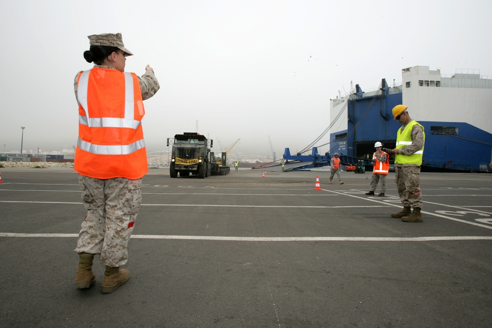 Equipment Offload Kicks Off Exercise African Lion '10