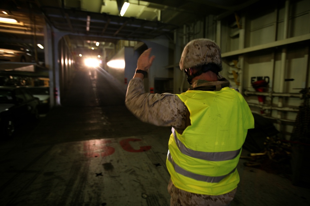 Equipment Offload Kicks Off Exercise African Lion '10
