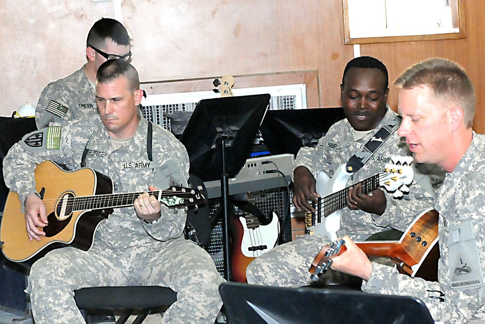 Iraqi band repays 1st AD visit