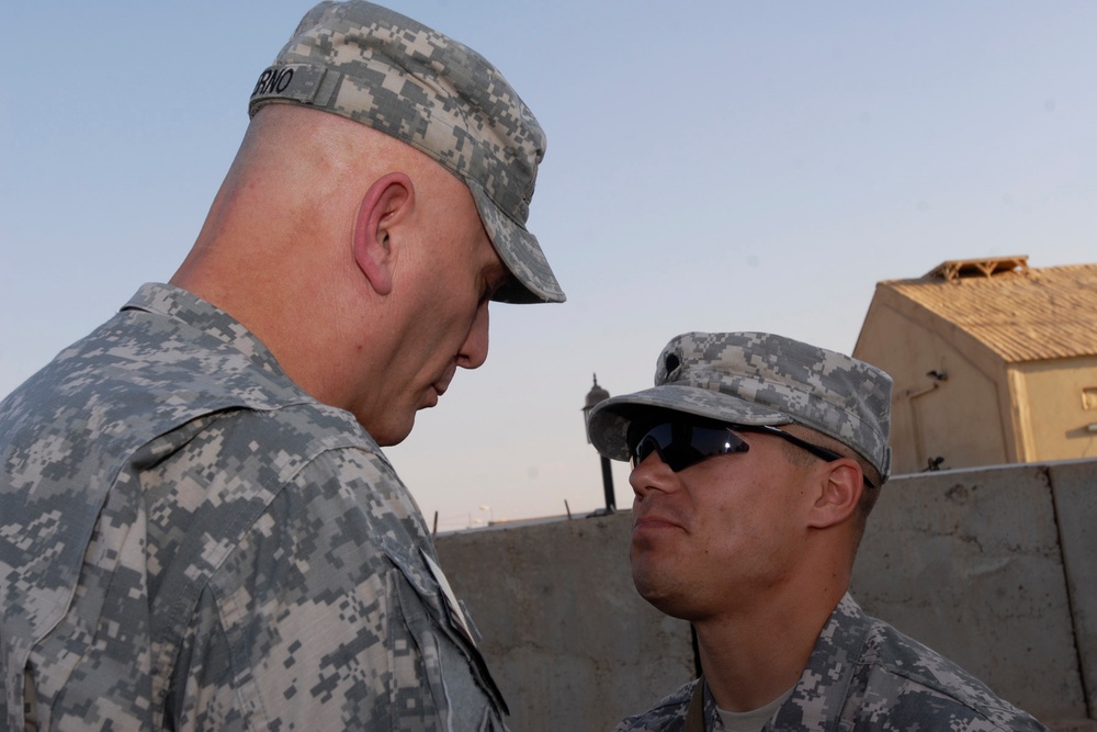 Odierno visits 4-2 'Tomahawks'