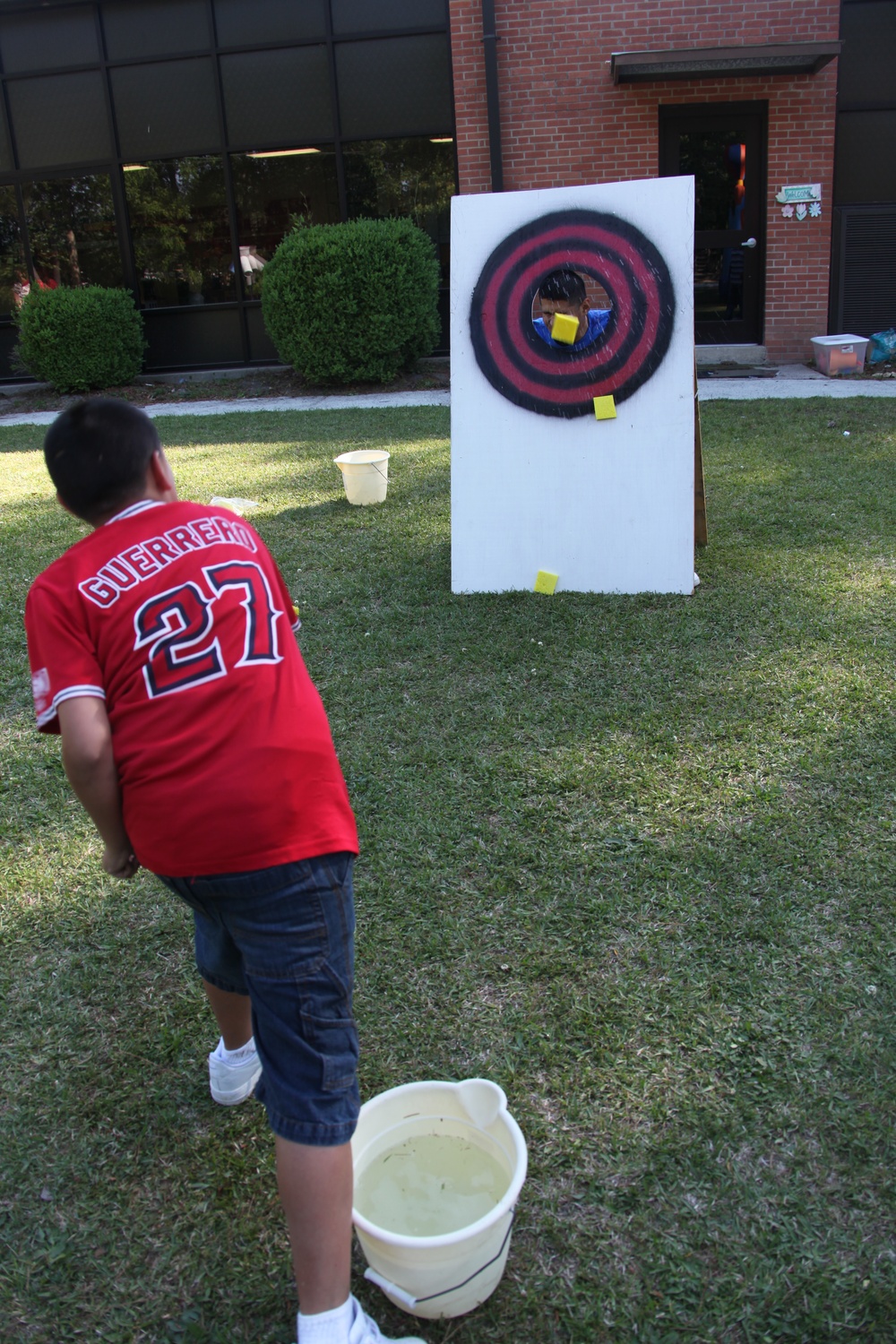 Workhorses Donate Time: MWSS-271 Volunteers at School Fair