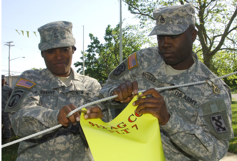 Postal Soldiers Head to Iraq