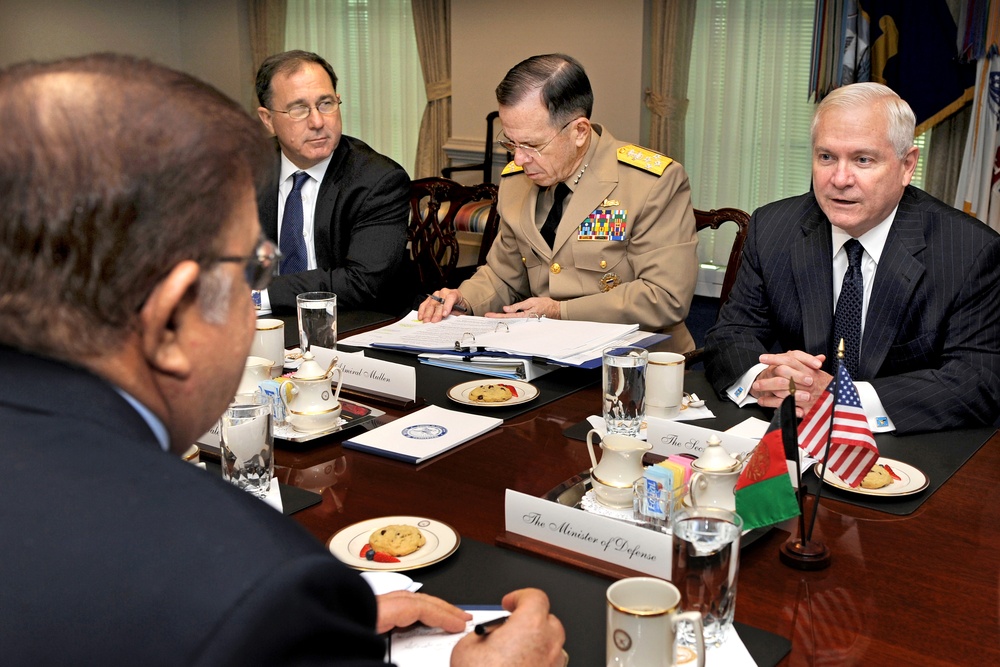 U.S., Afghan Defense Leaders Agree to Long-Term Partnership