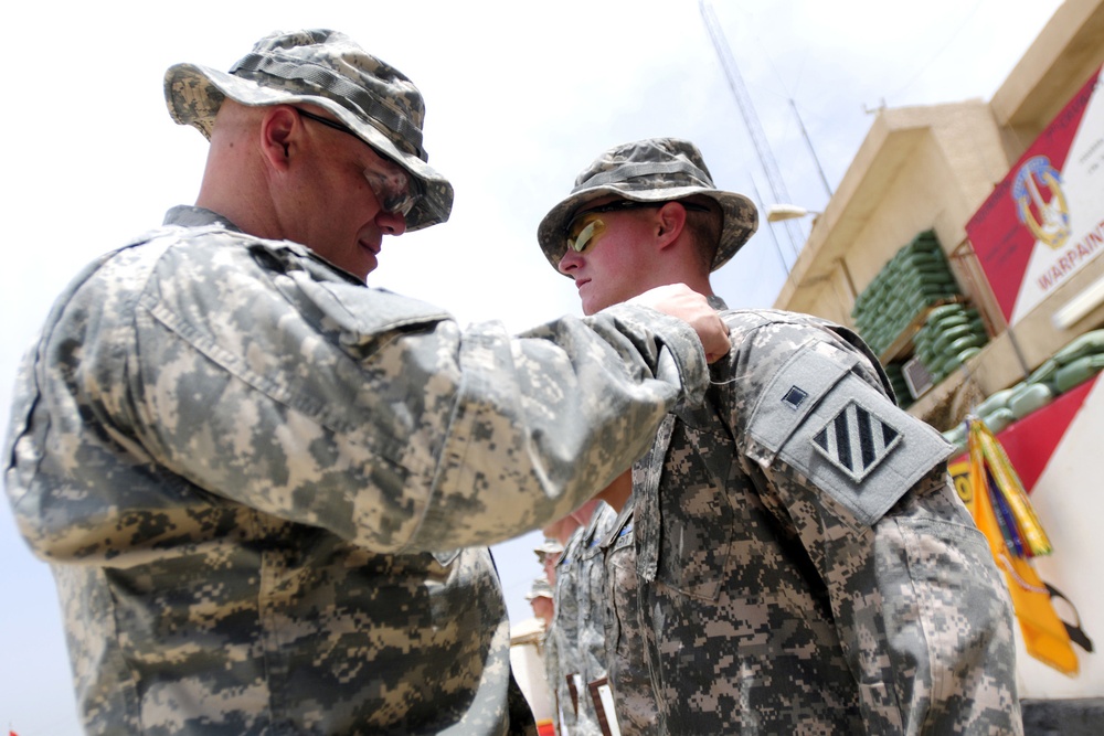 Fourteen 5-7 Cav. Regt. Soldiers receive combat awards