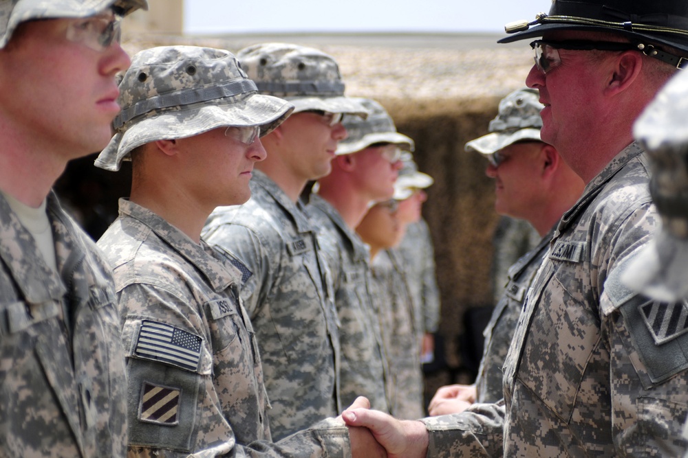 Fourteen 5-7 Cav. Regt. Soldiers receive combat awards