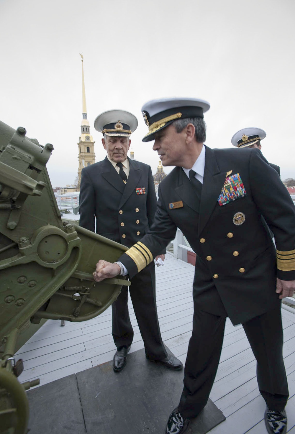 6th Fleet Commander visits St. Petersburg