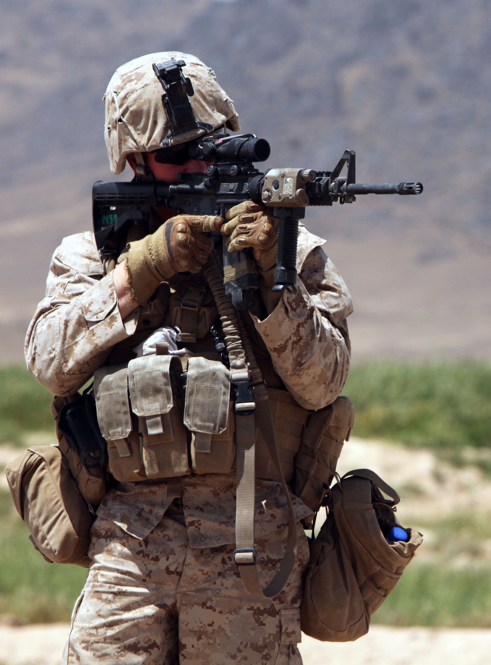 Marines answer the call at any hour: Heavy Guns bring security