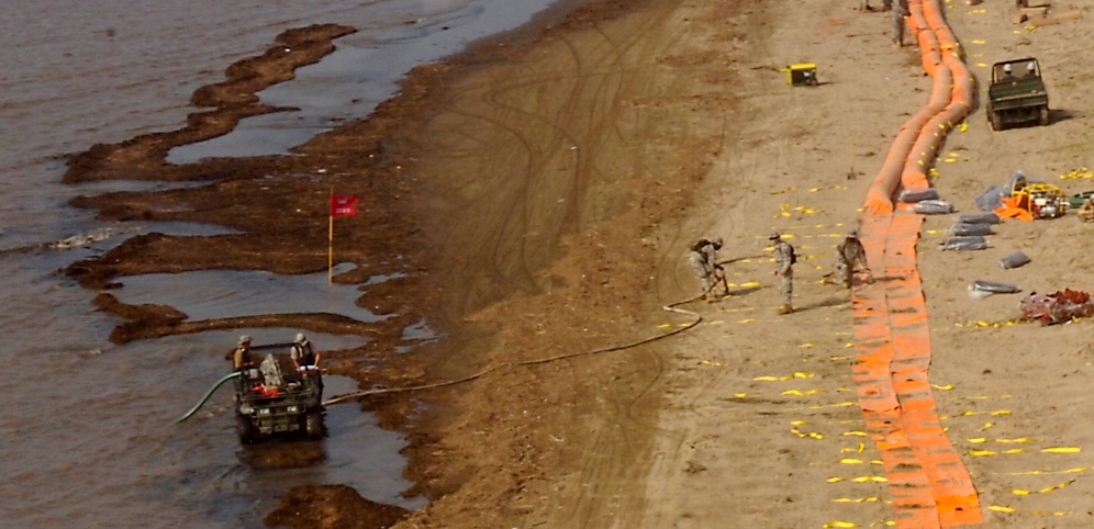 Louisiana Guardsmen construct water diversion system