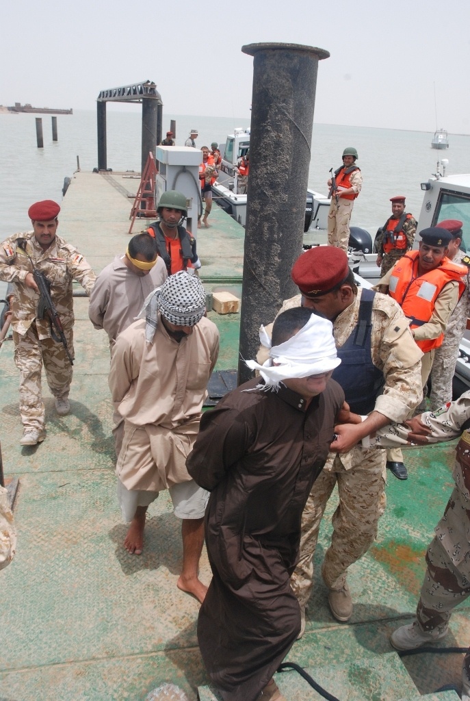 Coastal Guard trains near Iraqi seaport