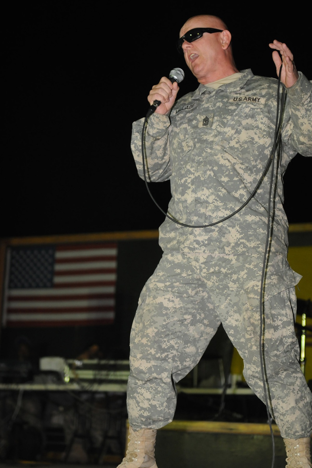 Baghdad Talent Show entertains service members at Camp Liberty