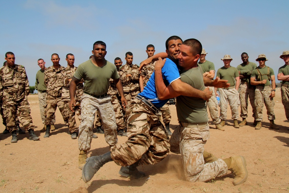 Marines, Moroccans Grapple Toward Closer Ties During African Lion 2010