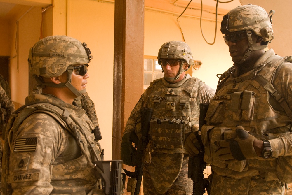 1st AD CSM Visits Iron Soldiers