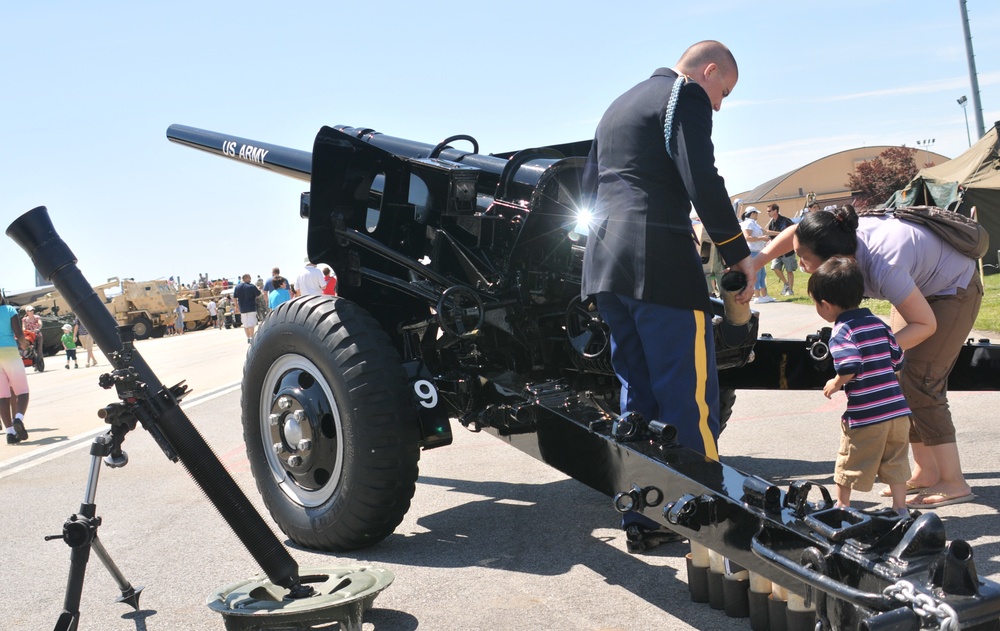 The Old Guard Participates in 2010 Joint Service Open House