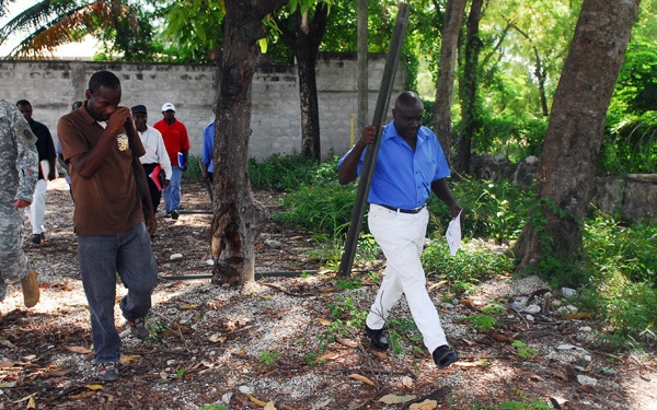 Joint Task Force-Haiti Engineers teaching the Haitian Police