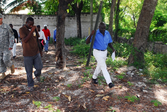 Joint Task Force-Haiti Engineers teaching the Haitian Police
