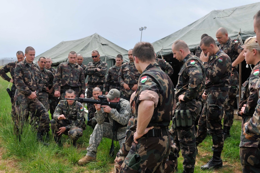 Hungarian Soldiers have opportunity to fire American weapons
